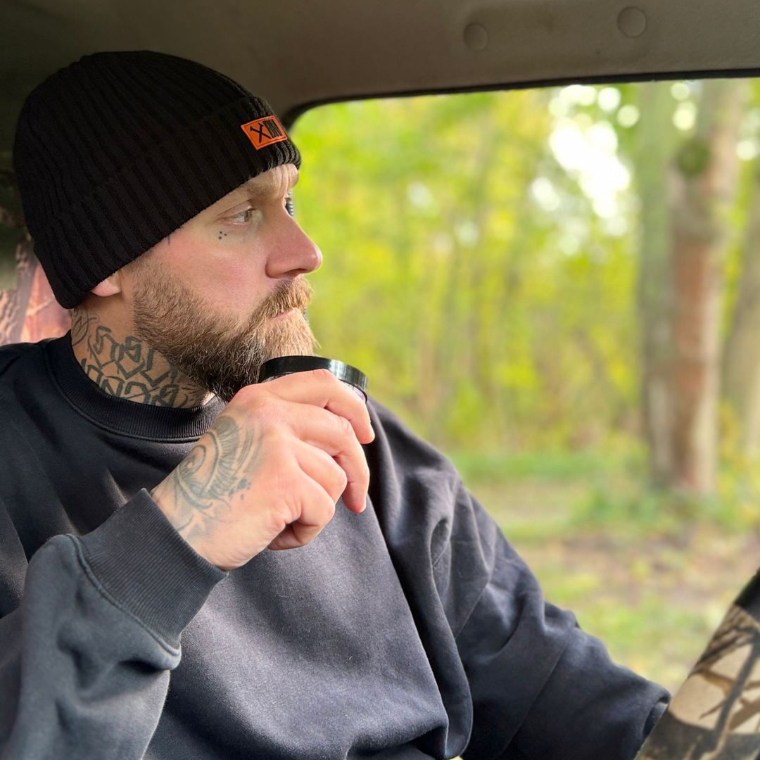 BEANIE HUNTER
