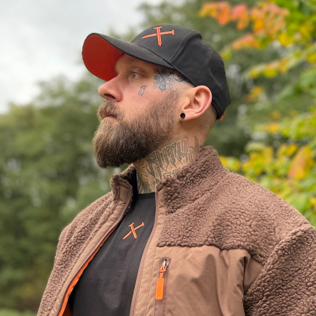 Cap Signature Hunter