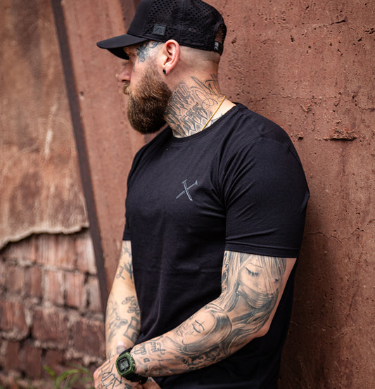 SIGNATURE SHIRT | BLACK ON BLACK