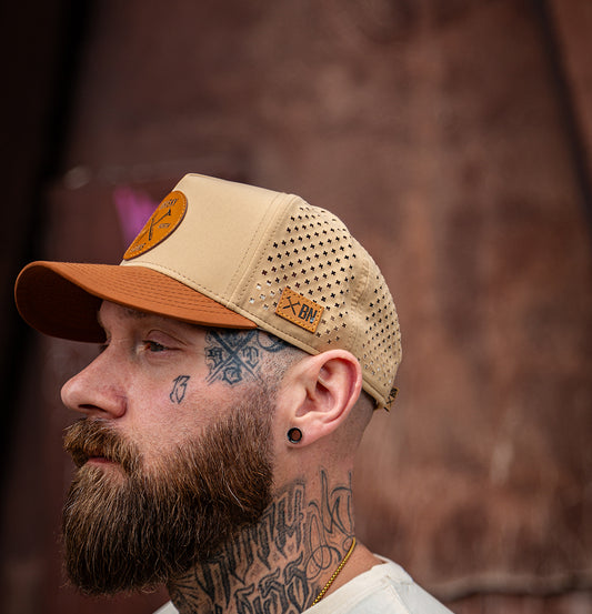 CAP WHISKY & GUNS
